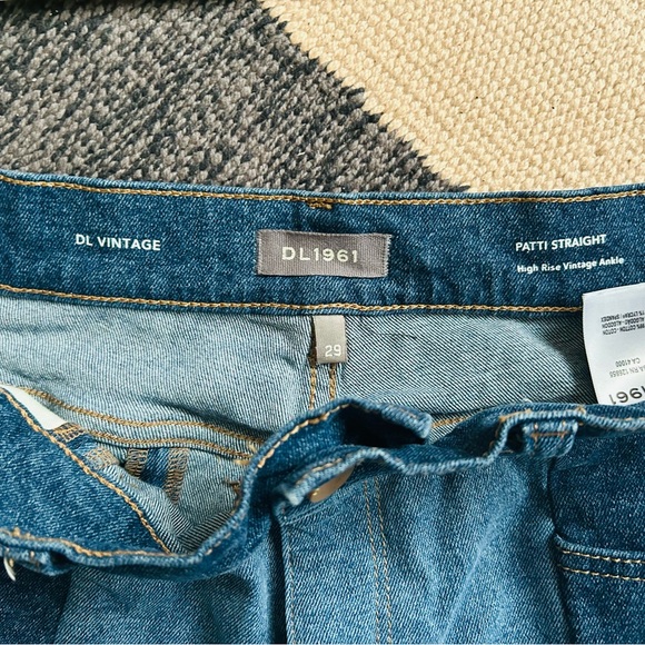 DL1961 Patti Straight vintage high rise ankle two tone jeans - Picture 6 of 6